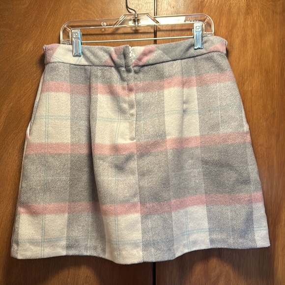 Primark mini skirt! Cute with tights or sassy without! - Picture 2 of 2